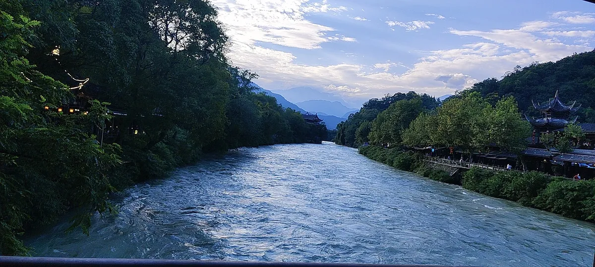 Dujiangyan Old Town